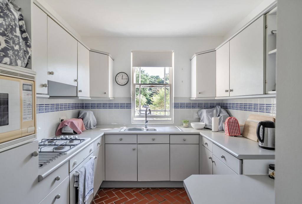 Property photo 3 of 16 19-6A7B0B6Ed6336-...