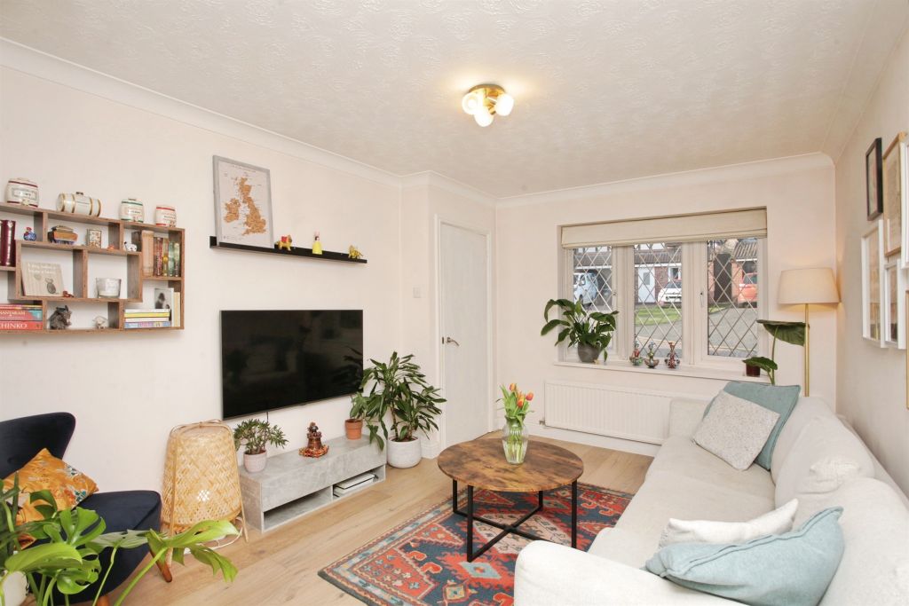 Property photo 2 of 25