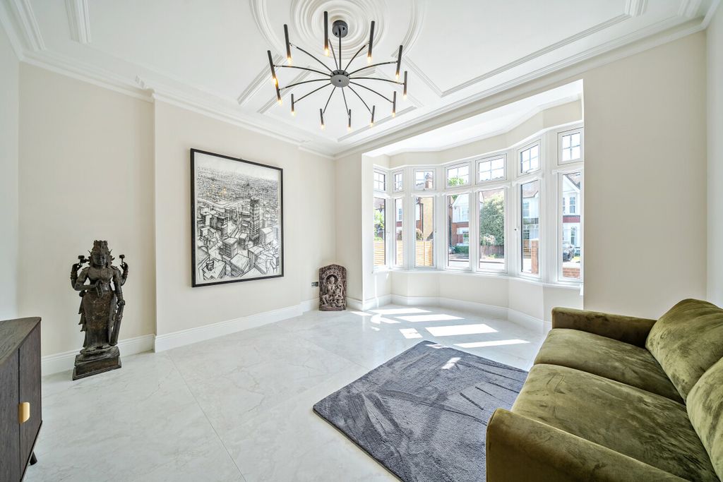 Property photo 2 of 17 1449337-3-69F0E97...