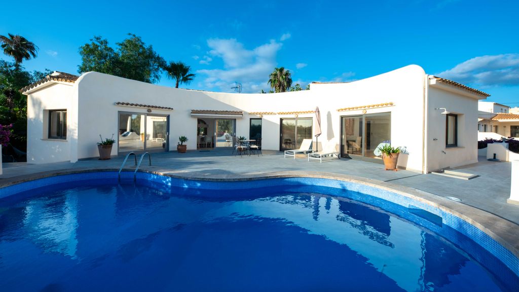 Property photo 1 of 27 81750 Small-7.Jpg