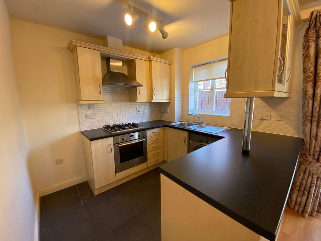 Property photo 2 of 13 Kitchen