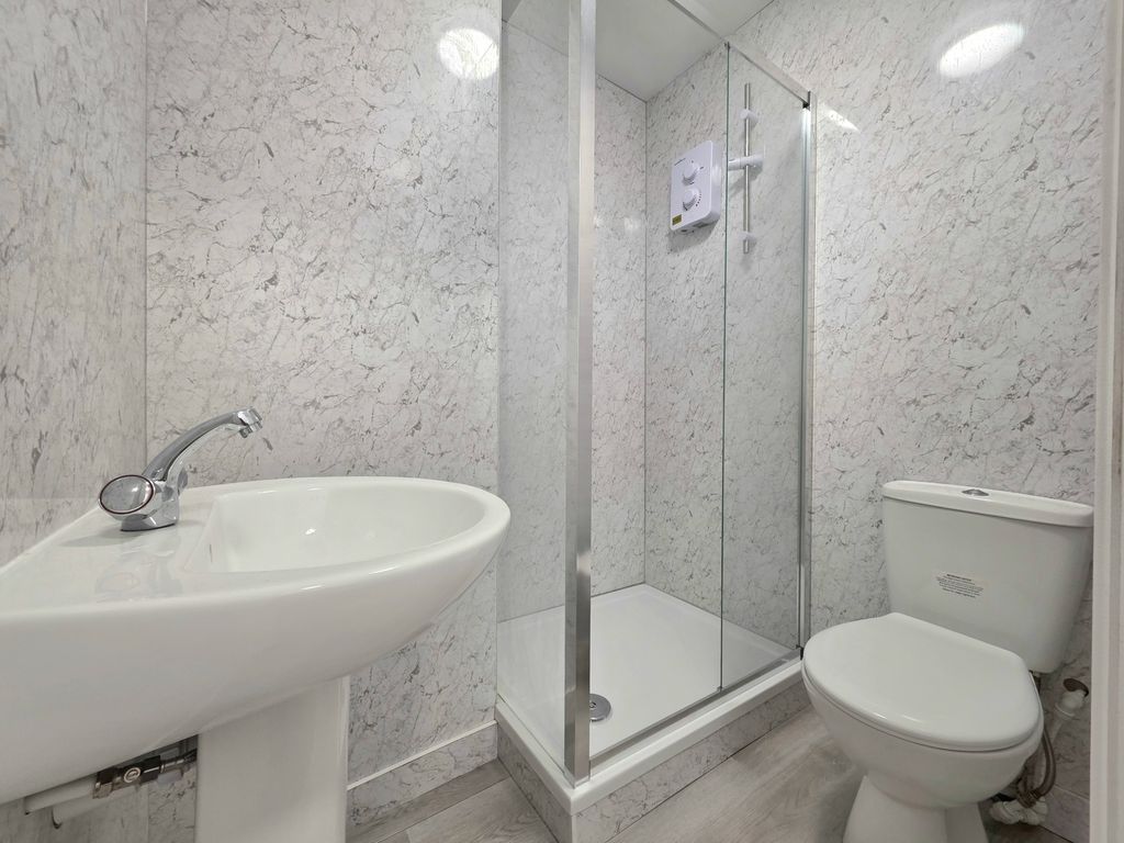 Property photo 3 of 3