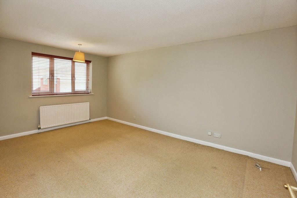 Property photo 2 of 34 Photo