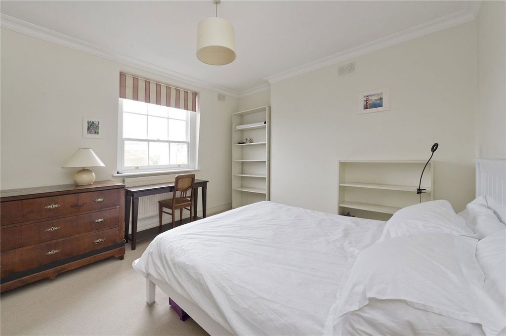 Property photo 3 of 6