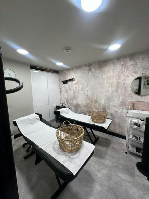 Property photo 3 of 4 Inside 2.Jpg