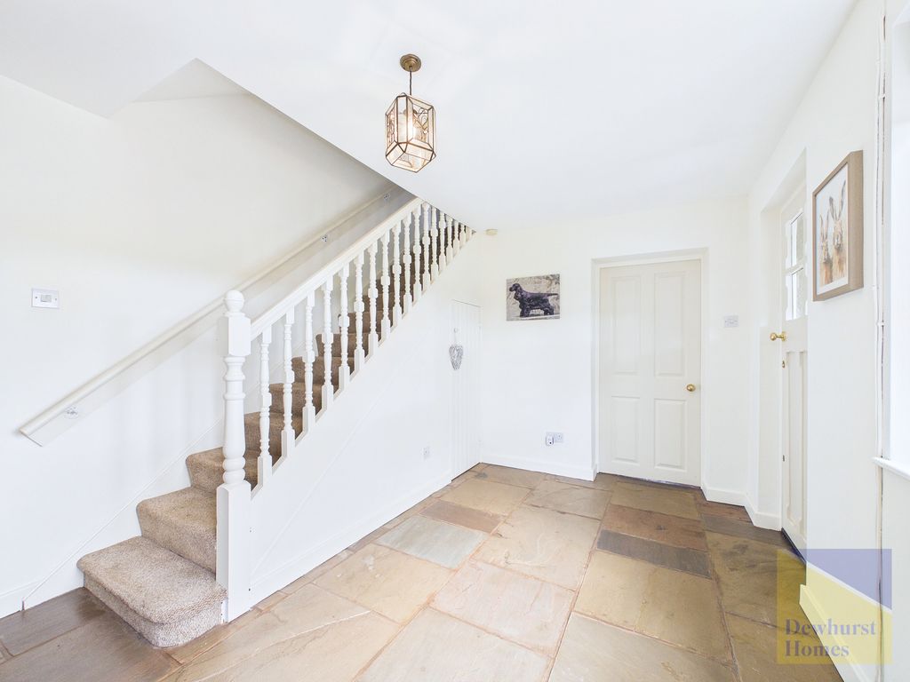 Property photo 2 of 39