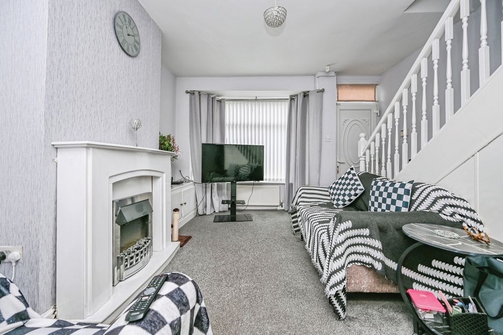 Property photo 2 of 14 Pbox-Img.Jpg