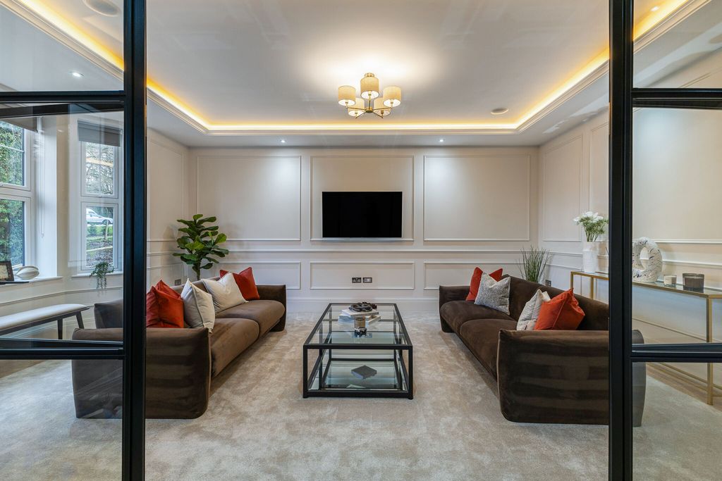 Property photo 2 of 19