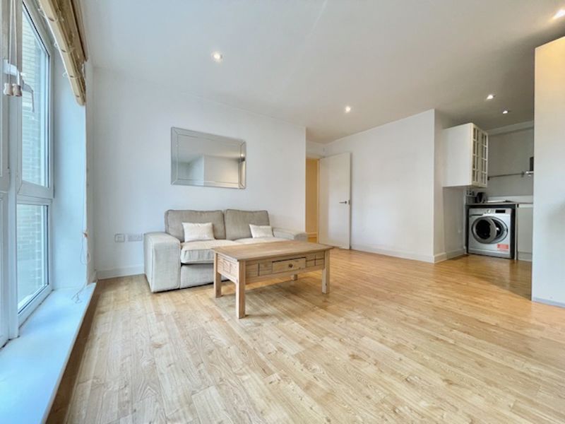 Property photo 3 of 7 Photo 8