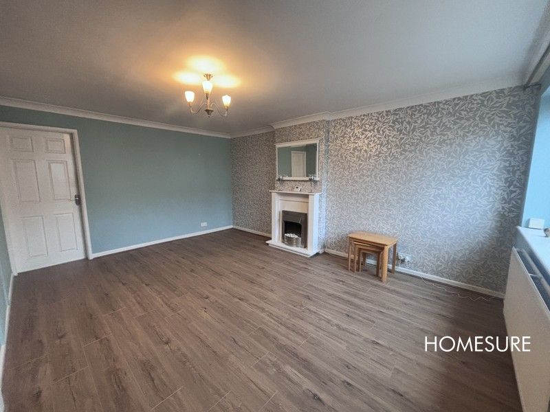 Property photo 2 of 10 Lounge