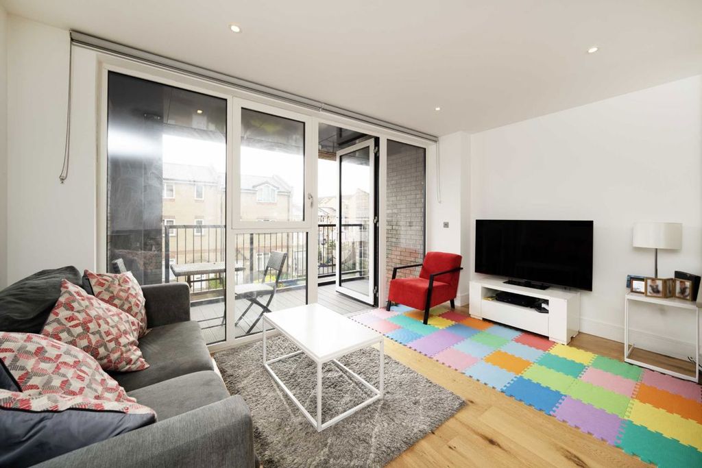 Property photo 2 of 10