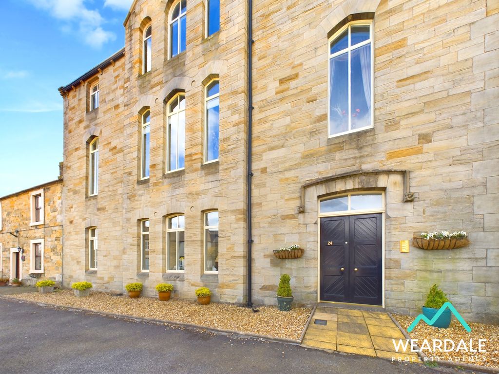 Property photo 1 of 33