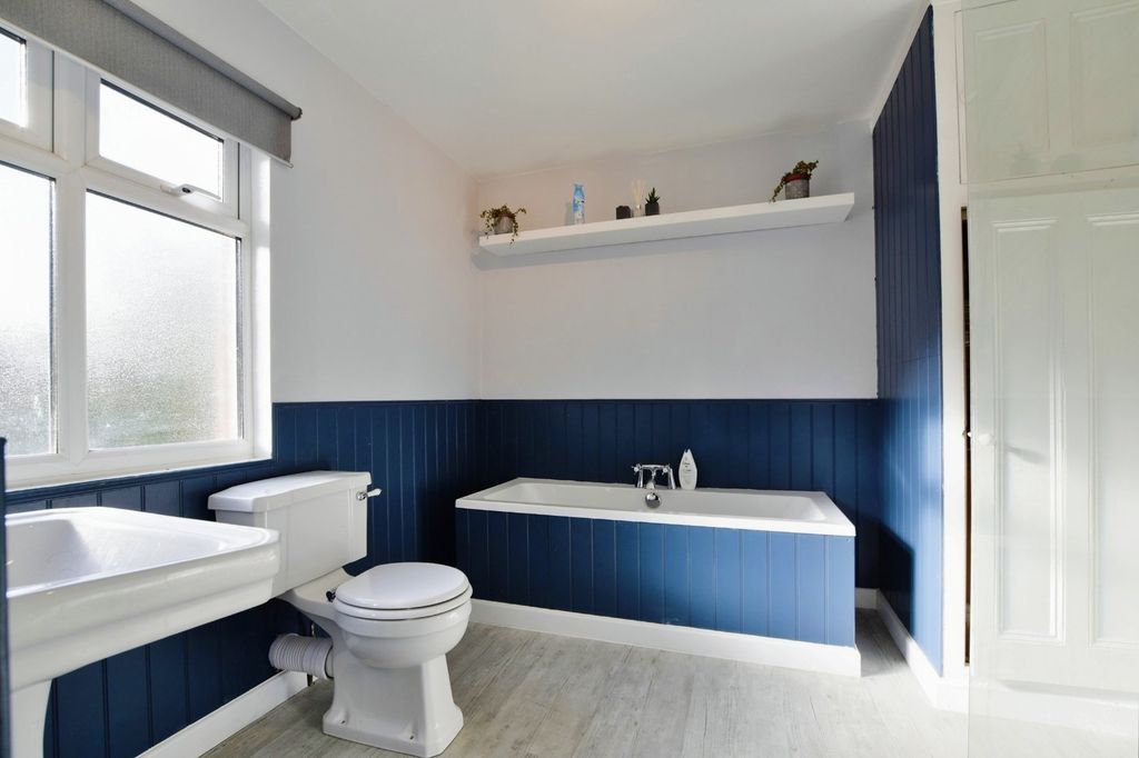 Property photo 3 of 10 Picture No. 01