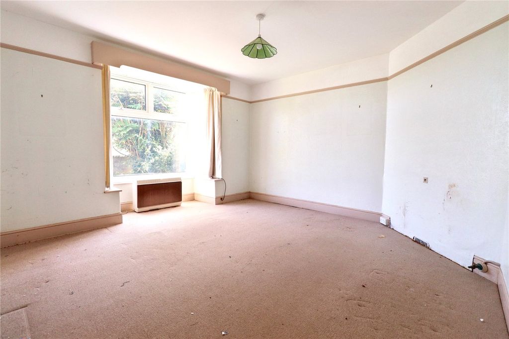Property photo 2 of 13 Picture No. 02