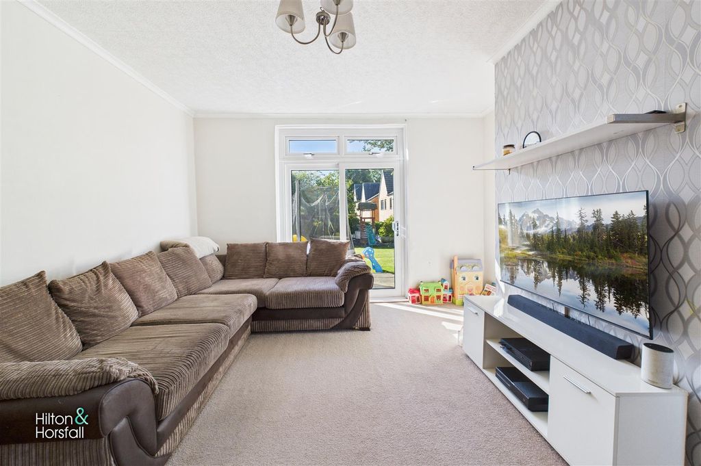 Property photo 3 of 14 Rowland Avenue