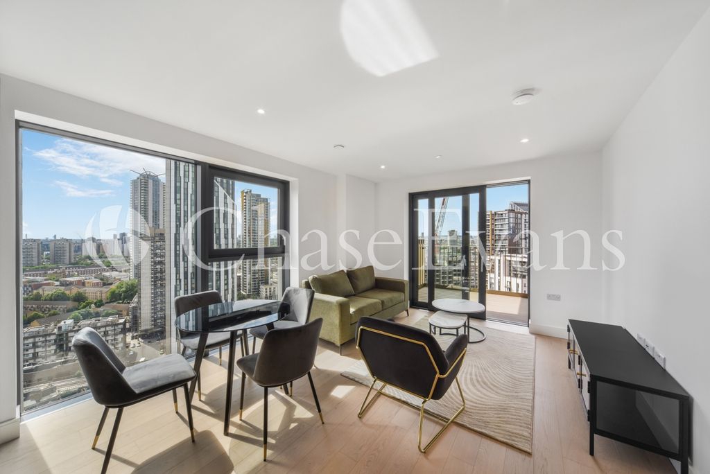 Property photo 2 of 15 Living Room