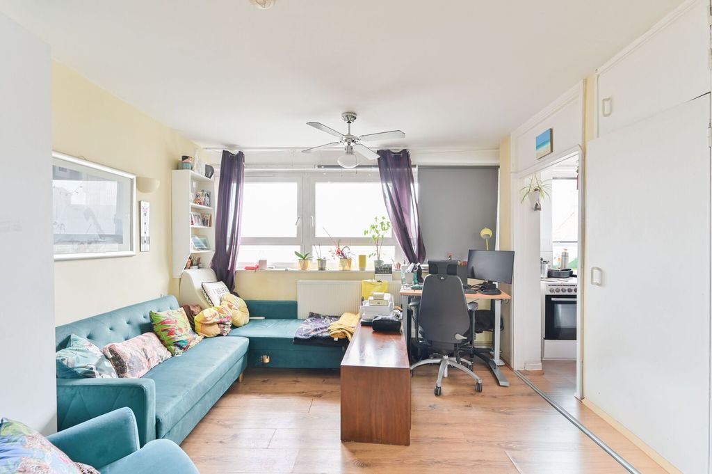Property photo 2 of 5