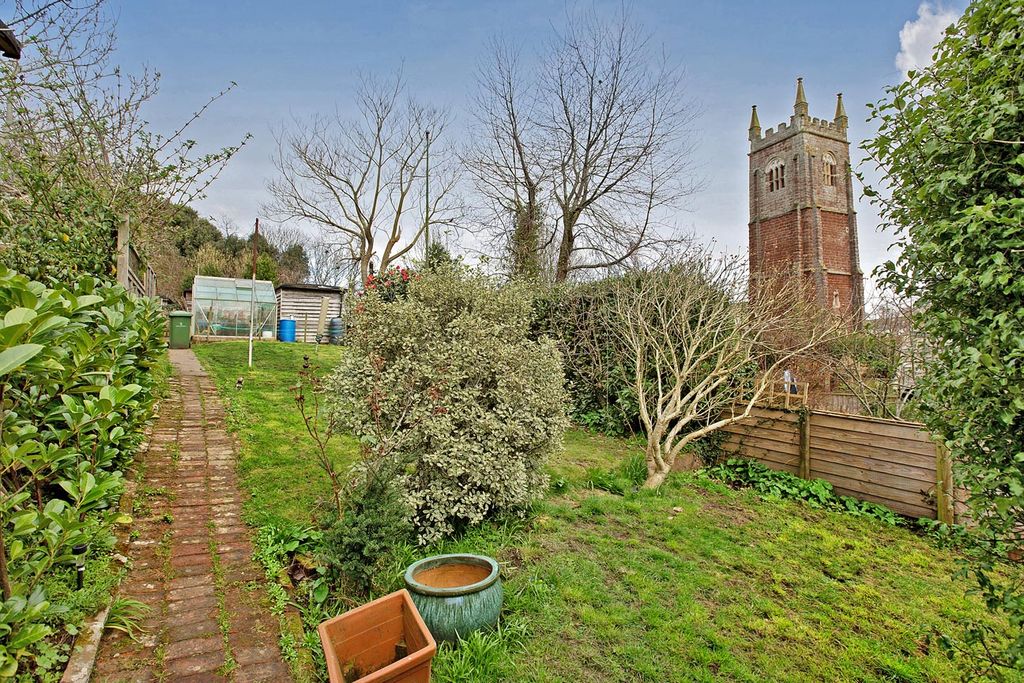 Property photo 3 of 14 Photo 1