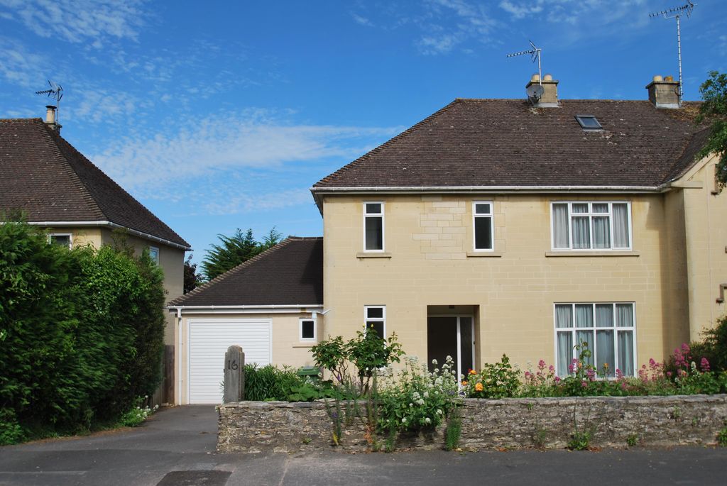Property photo 1 of 15 Front