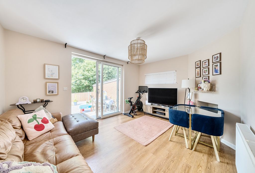 Property photo 2 of 14 2-1314669-14-6863...