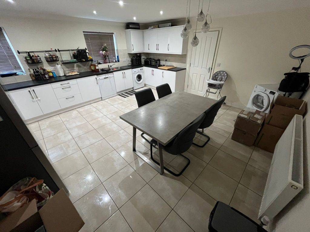 Property photo 2 of 14 Image