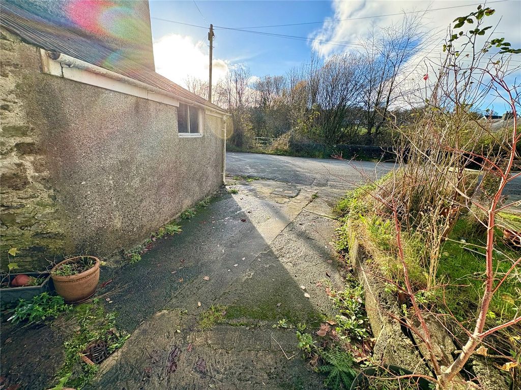 Property photo 2 of 19 Picture No. 01