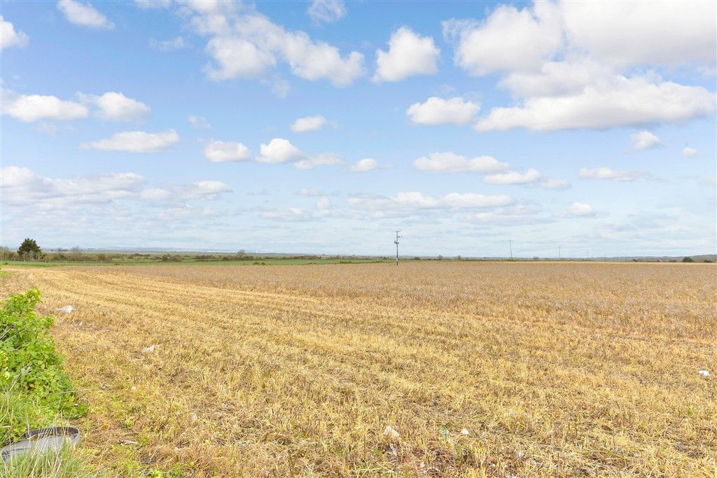 Property photo 2 of 11 Surrounding Area