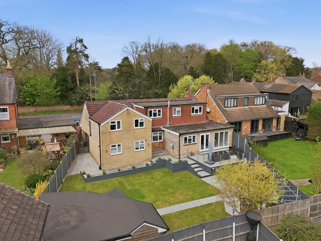 Property photo 1 of 37