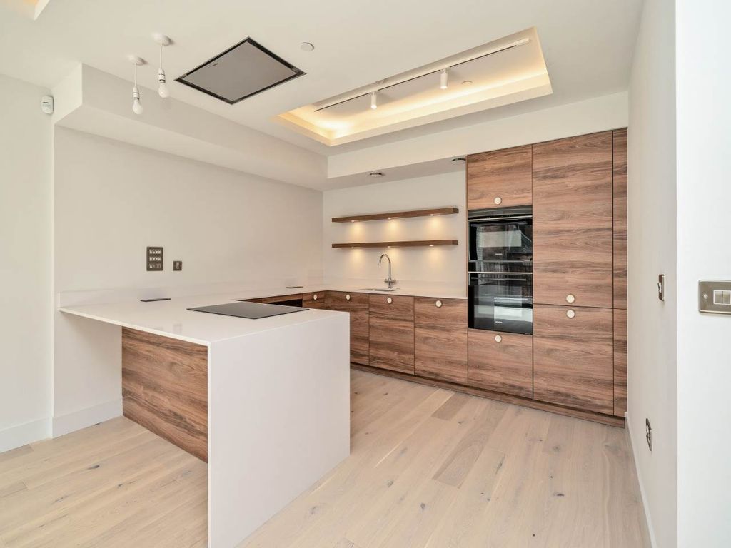 Property photo 3 of 14 2