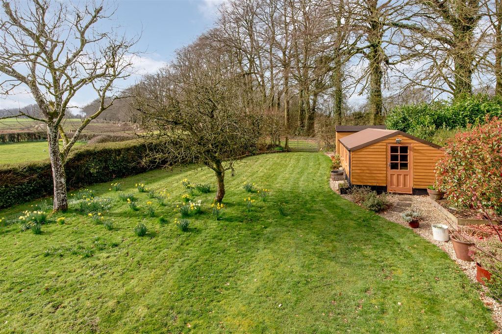Property photo 3 of 25 Image12.Jpg