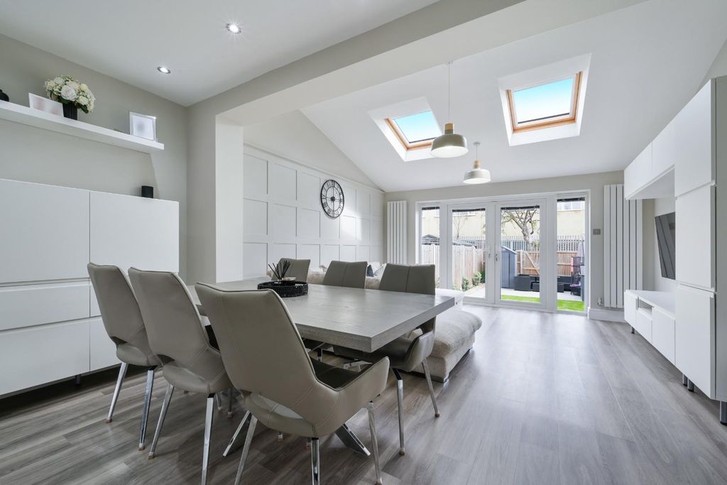 Property photo 2 of 14 Conrad Drive