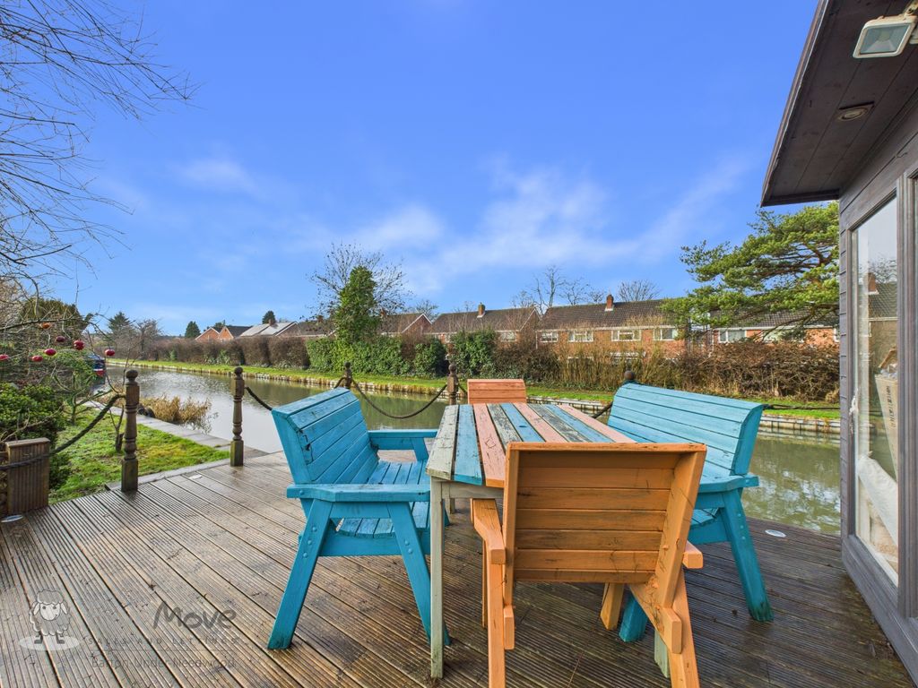 Property photo 1 of 19 Canal A