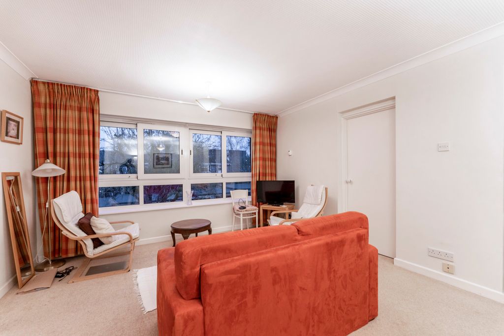 Property photo 3 of 5 3