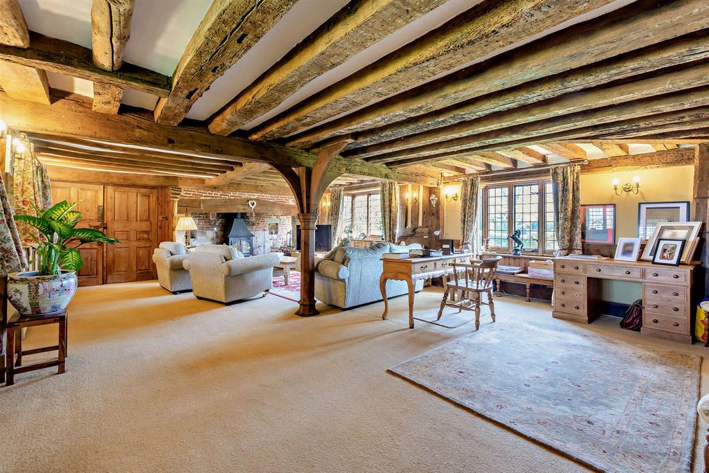 Property photo 2 of 46 Drawing Room