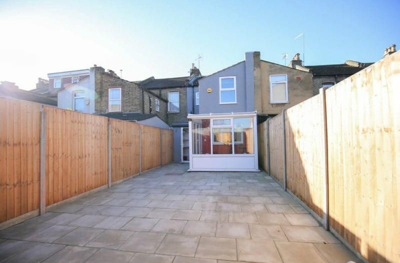 Property photo 3 of 10