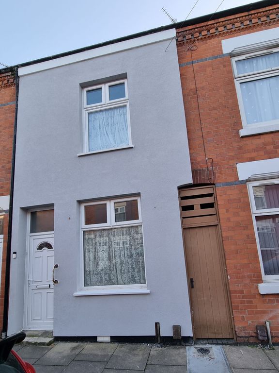 Property photo 1 of 7 Frontage