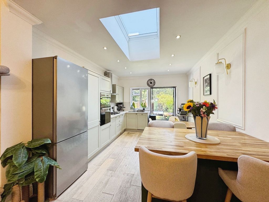 Property photo 1 of 14 Kitchen/Dining Area