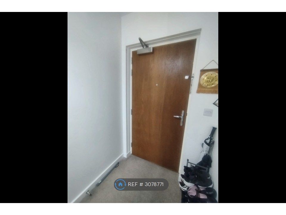 Property photo 3 of 25