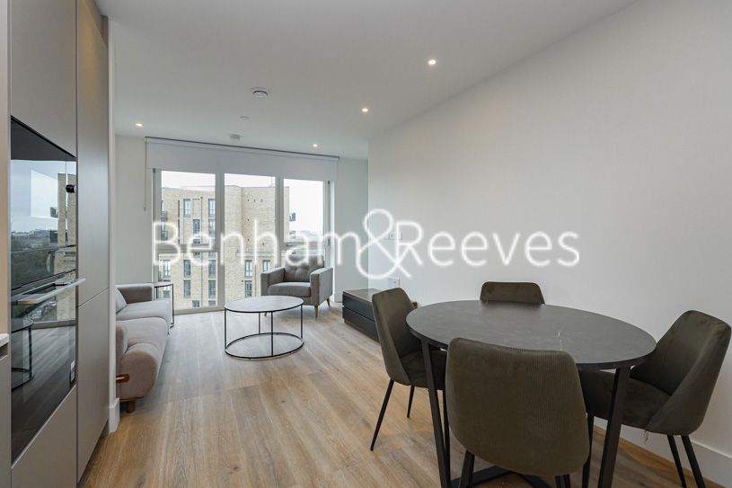 Property photo 3 of 12