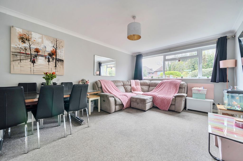 Property photo 3 of 12 1433678-13-69Cbef...
