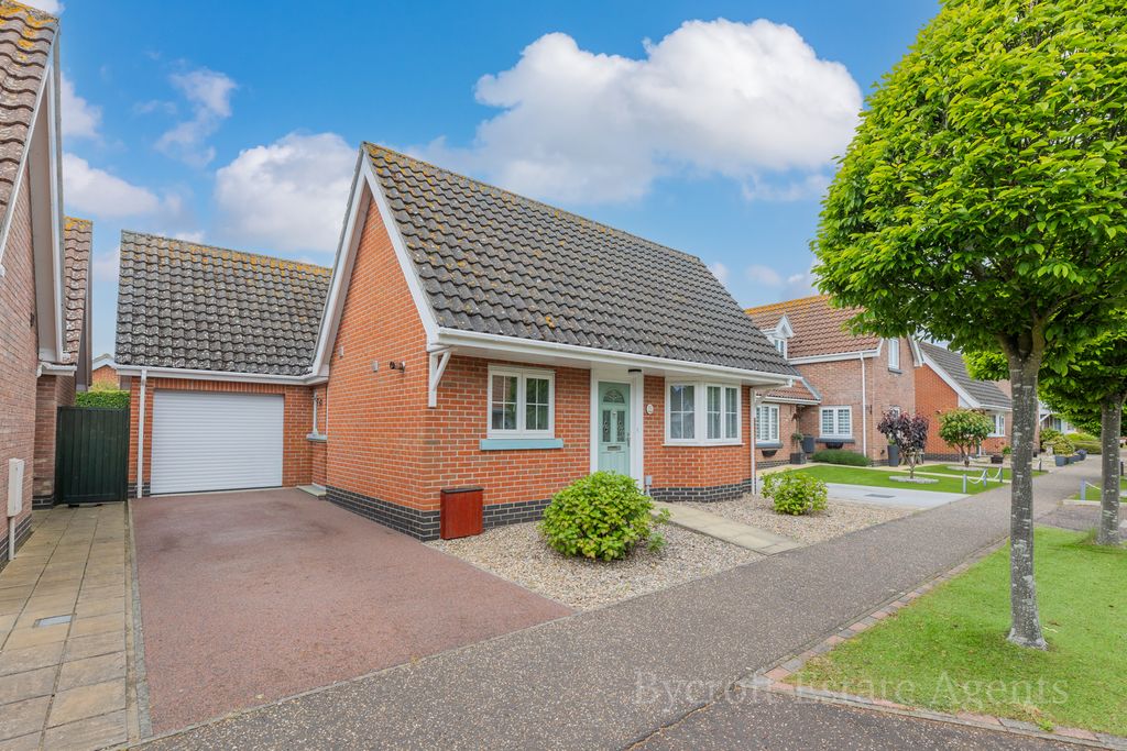 Property photo 1 of 16