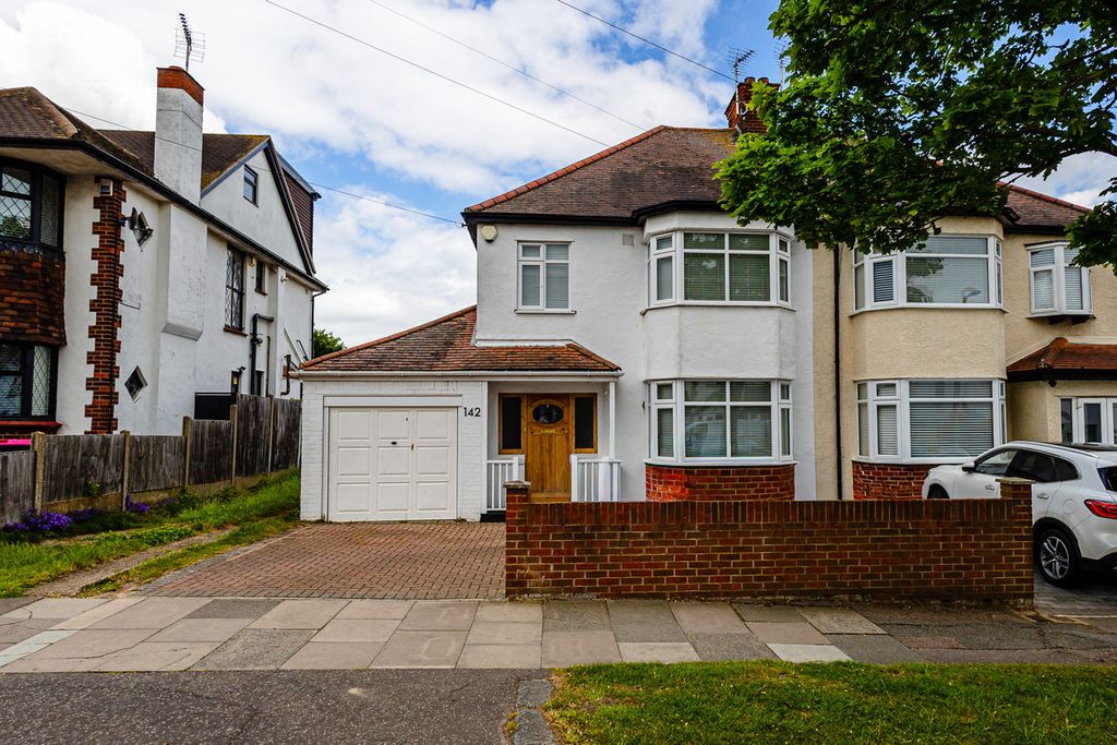 Property photo 1 of 34