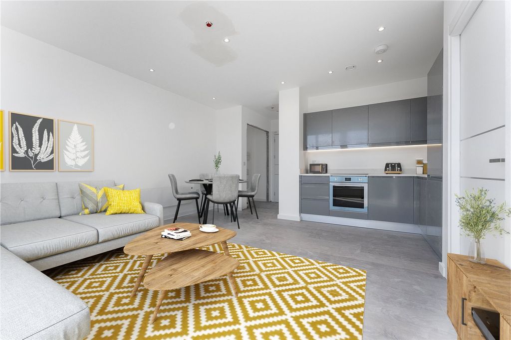 Property photo 2 of 8 Picture No. 29