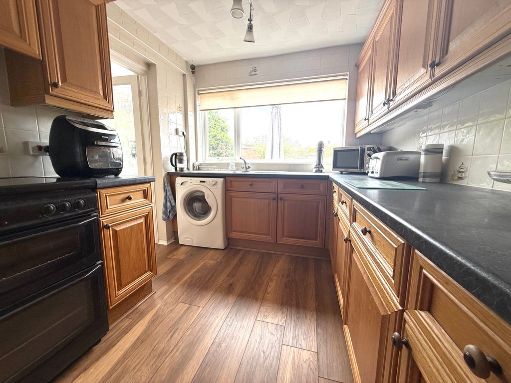 Property photo 3 of 16 Img_3295