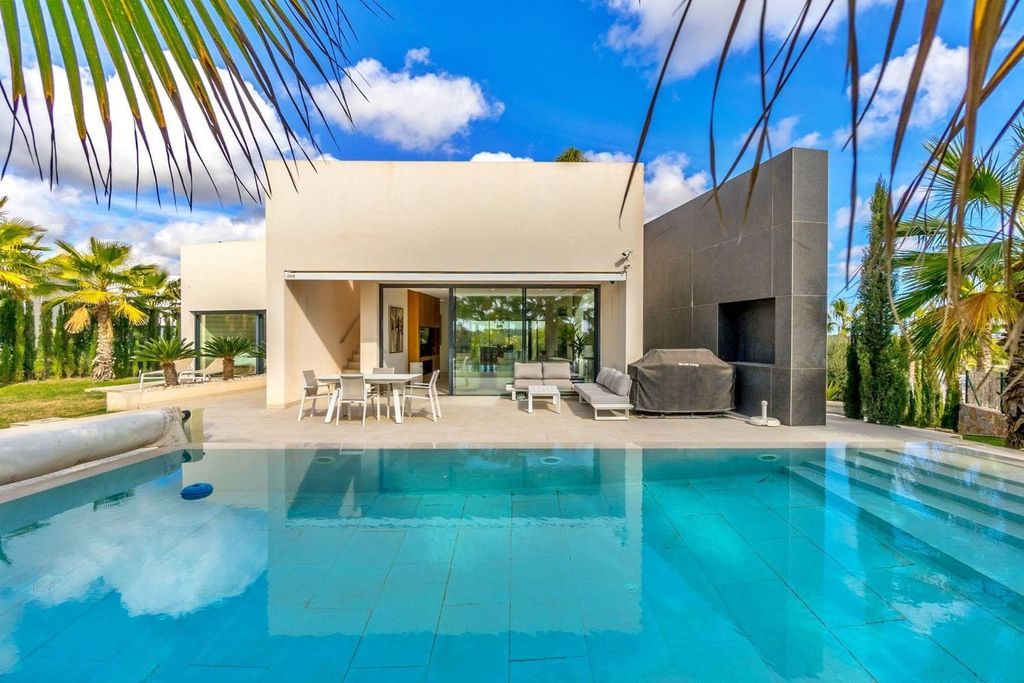 Property photo 1 of 49