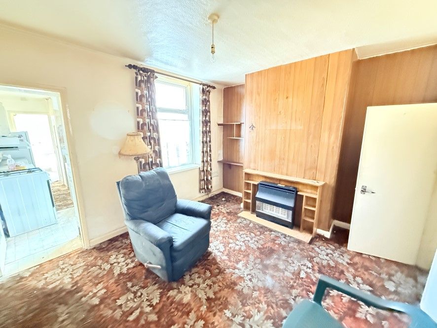 Property photo 3 of 8