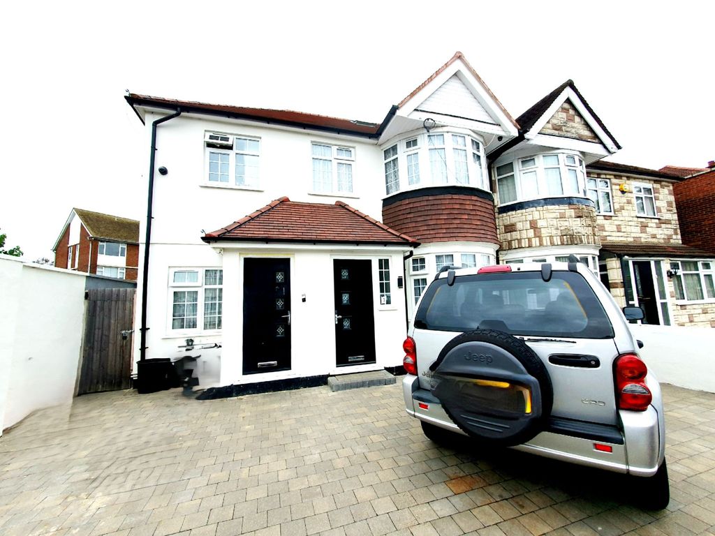 Property photo 3 of 3