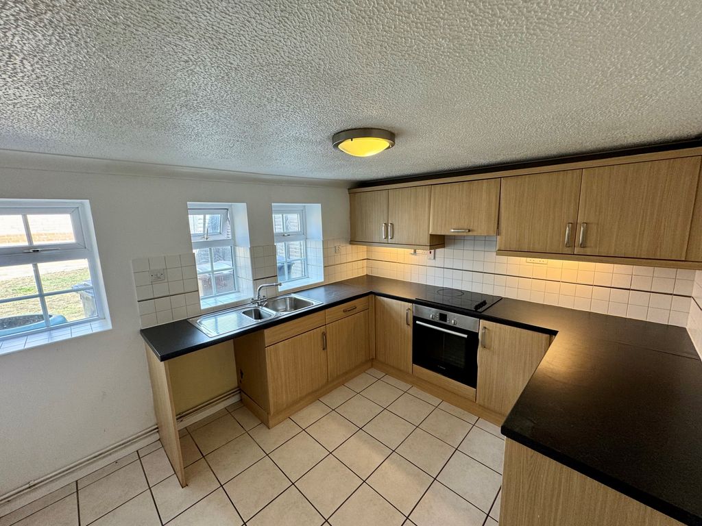 Property photo 3 of 11 Image