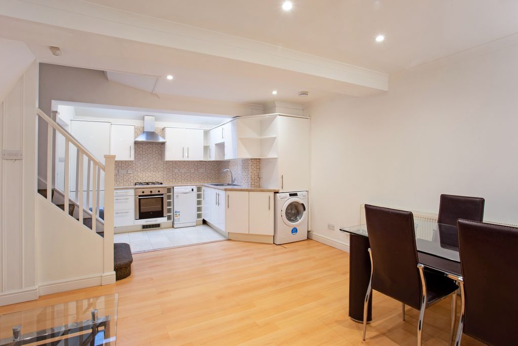 Property photo 2 of 7