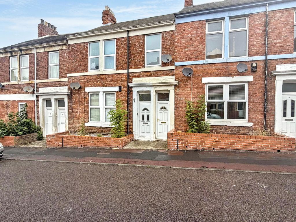 Property photo 1 of 6